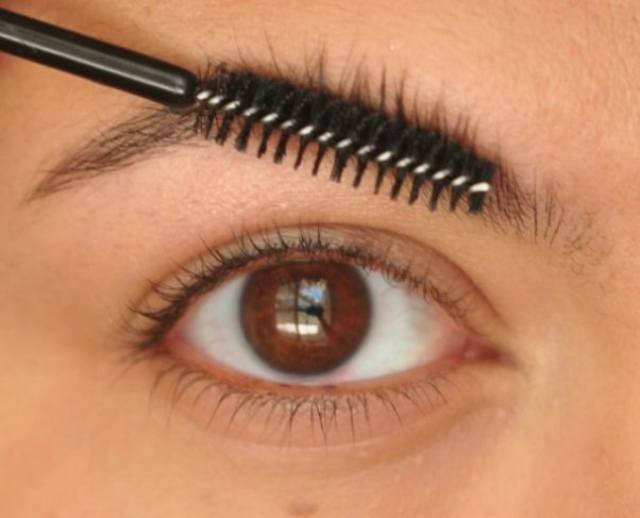 Brush Up Brows